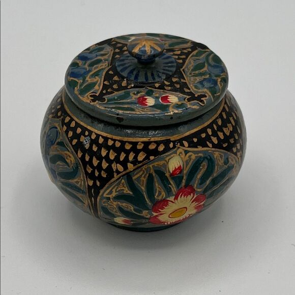 Lacquer Papier-Mache Handcrafted Floral Decorative Trinket Box India - Picture 1 of 5